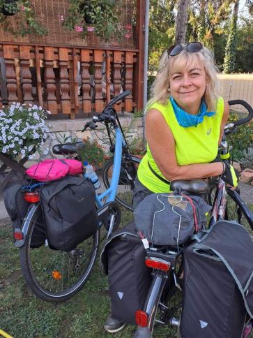 Anikó, 57 éves paksi társkereső nő profil fotója