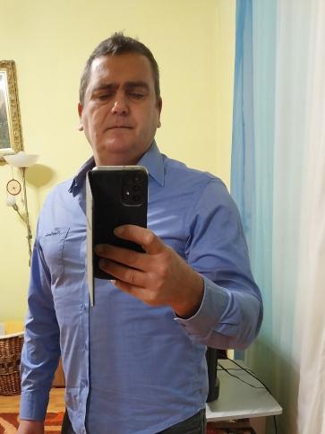 Róbert, 47 éves bernecebaráti társkereső férfi profil fotója