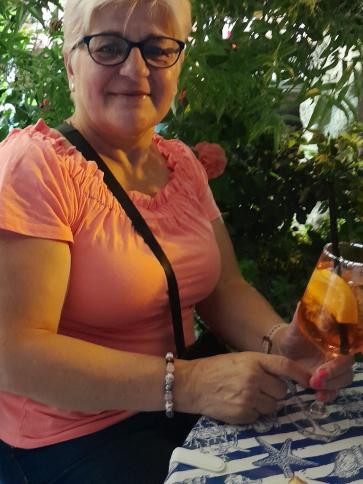 Valéria, 63 éves Budapest XI. kerületi társkereső nő profil fotója