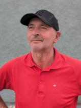Sziasztok! József vagyok. Komoly peresztegi párkereső nők jelentkezését várom.