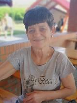 Sziasztok! Ida vagyok. Komoly somogyaracsi társkereső férfiak jelentkezését várom.
