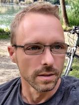 Sziasztok! Gábor vagyok. Ingyenesen megismerhető dunakeszi nőkkel randiznék.