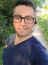 Sziasztok! Miroslav vagyok. Online bajai randizni vágyó nők kattinsatok a kedvenc gombra.