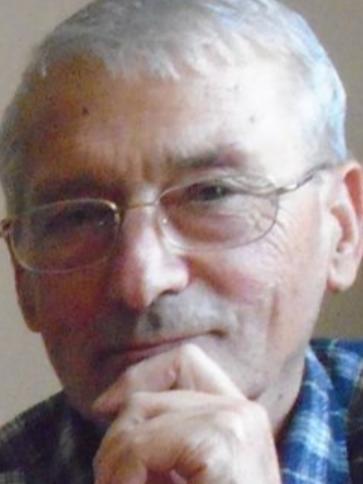 Árpád, 80 éves nagykarácsonyi társkereső férfi profil fotója