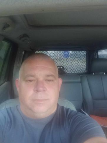 Istvan, 45 éves romániai társkereső férfi profil fotója