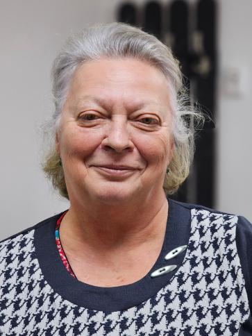 Erzsébet, 68 éves badacsonytomaji társkereső nő profil fotója