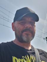 Sziasztok! Sanyi vagyok. Komoly albertirsai párkereső nők jelentkezését várom.