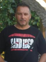 Sziasztok! Zoltán vagyok. Diplomás egri társkereső nőket keresek ismerkedési célból.