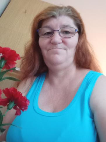 Zsóka, 56 éves szolnoki társkereső nő profil fotója