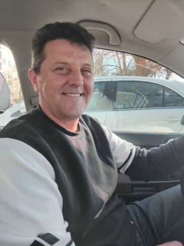 Sanyi, 54 éves kabai társkereső férfi profil fotója