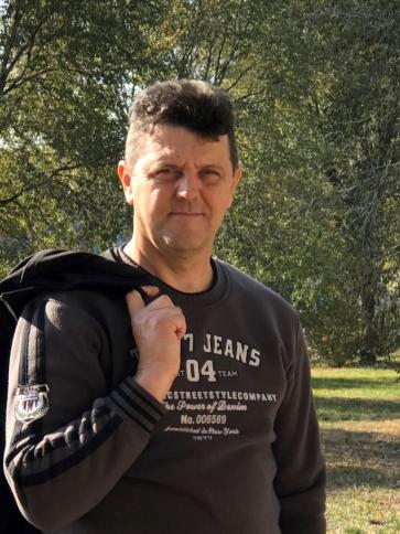 Sanyi, 54 éves kabai társkereső férfi profil fotója