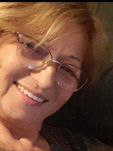 Andrea, 67 éves győri társkereső nő profil fotója