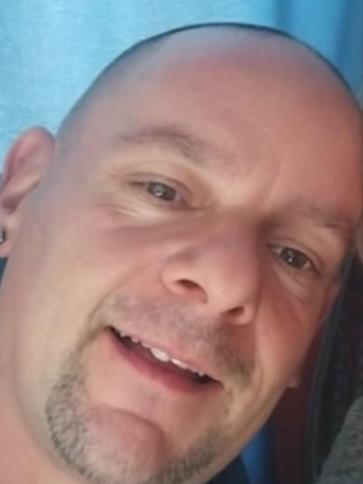 Laci, 46 éves Budapest XXI. kerületi társkereső férfi profil fotója