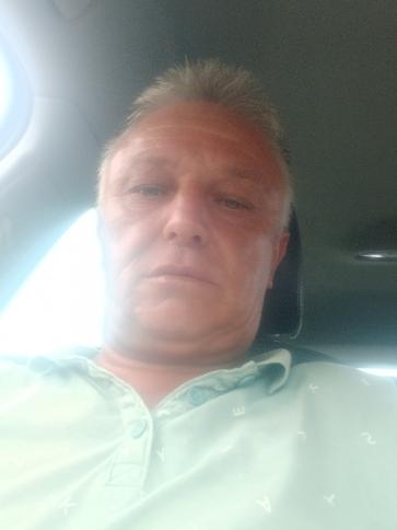 Tibor, 53 éves csengeri társkereső férfi profil fotója