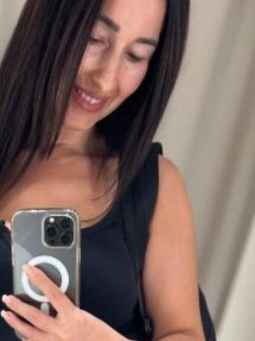 Viki, 37 éves Budapest VI. kerületi társkereső nő profil fotója