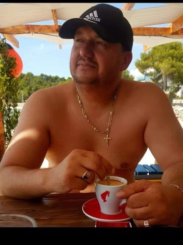 Gábor, 47 éves Budapest XIX. kerületi társkereső férfi profil fotója
