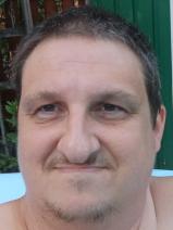 Sziasztok! Dávid vagyok. Online veresegyházi randizni vágyó nők kattinsatok a kedvenc gombra.
