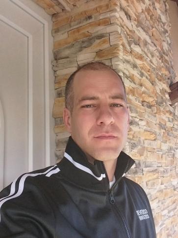 Dániel, 37 éves tatárszentgyörgyi társkereső férfi profil fotója