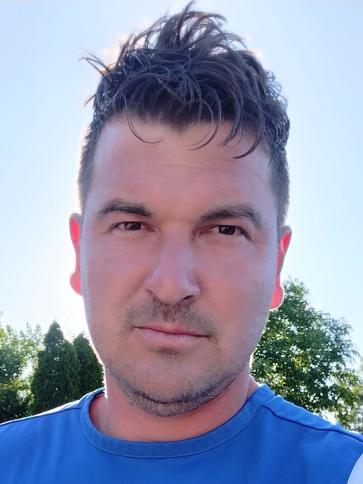 Levente, 40 éves németországi társkereső férfi profil fotója