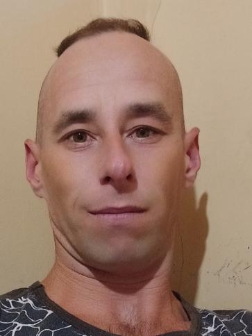 András, 34 éves ceglédi társkereső férfi profil fotója