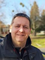 Sziasztok! Zsolt vagyok. Komoly zalaegerszegi párkereső nők jelentkezését várom.