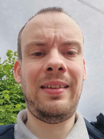 Dávid, 32 éves nemeskisfaludi társkereső férfi profil fotója