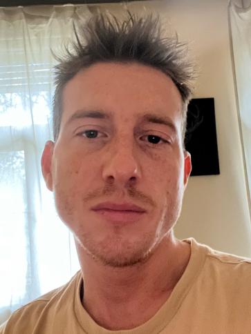 Dániel, 31 éves Budapest IV. kerületi társkereső férfi profil fotója