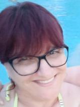 Sziasztok! Krisztina vagyok. Komoly ácsi társkereső férfiak jelentkezését várom.