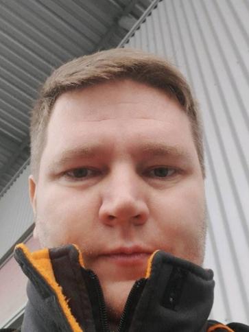 Tibor, 41 éves miskolci társkereső férfi profil fotója