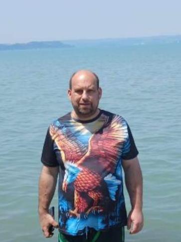 József, 45 éves szigethalmi társkereső férfi profil fotója