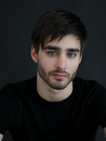 András, 26 éves gyulai társkereső férfi profil fotója