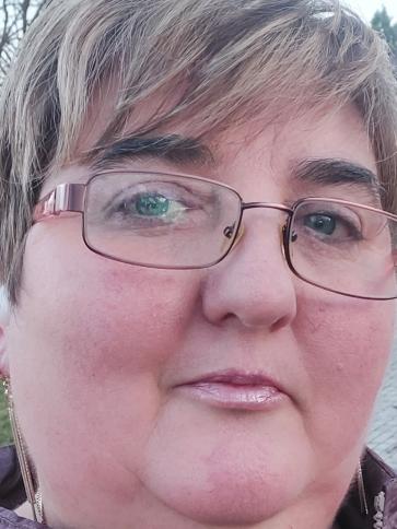 Kata, 50 éves szegedi társkereső nő profil fotója