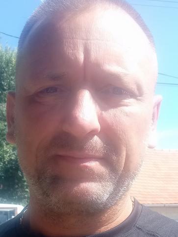 Tamás, 51 éves székesfehérvári társkereső férfi profil fotója Tamás, 51 éves székesfehérvári társkereső férfi profil fotója