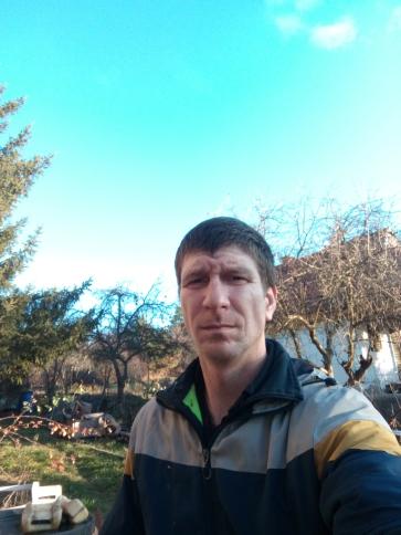 Erik, 38 éves harsányi társkereső férfi profil fotója
