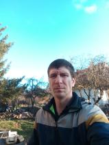 Sziasztok! Erik vagyok. Komoly harsányi párkereső nők jelentkezését várom.
