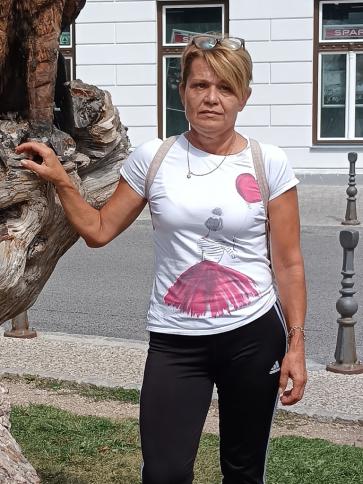 Ibolya, 54 éves csányoszrói társkereső nő profil fotója