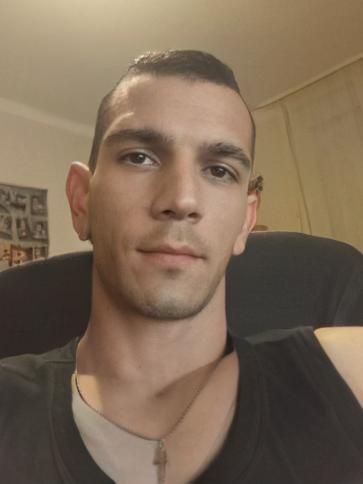 János, 37 éves győri társkereső férfi profil fotója