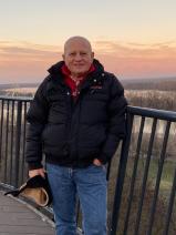 Sziasztok! Gyula vagyok. fényképes Budapest VIII. kerületi társkereső keresztény nők írjatok.