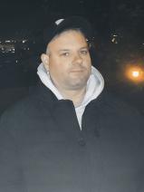 Sziasztok! András vagyok. Komoly Budapest XXII. kerületi párkereső nők jelentkezését várom.