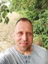 Sziasztok! Gábor vagyok. Komoly finnországi párkereső nők jelentkezését várom.