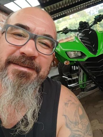 Balazs, 46 éves németországi társkereső férfi profil fotója