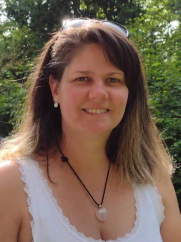Eszter, 42 éves svédországi társkereső nő profil fotója