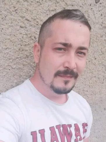 István, 35 éves egri társkereső férfi profil fotója