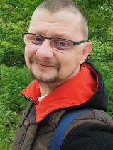 Sziasztok! Zoltán vagyok. Komoly Veszprém megyei párkereső nők jelentkezését várom.