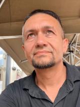 Sziasztok! Norbert vagyok. Komoly Csongrád megyei párkereső nők jelentkezését várom.