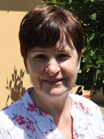 Erzsébet, 63 éves polgári társkereső nő profil fotója