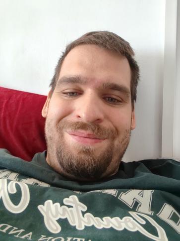 Tamás, 29 éves várpalotai társkereső férfi profil fotója