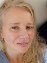 Sziasztok! Szilvia vagyok. Komoly debreceni társkereső férfiak jelentkezését várom.