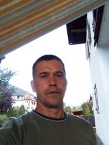 Sziasztok! István vagyok. Komoly ausztriai párkereső nők jelentkezését várom.