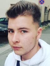 Sziasztok! Gergő vagyok. Komoly debreceni párkereső nők jelentkezését várom.